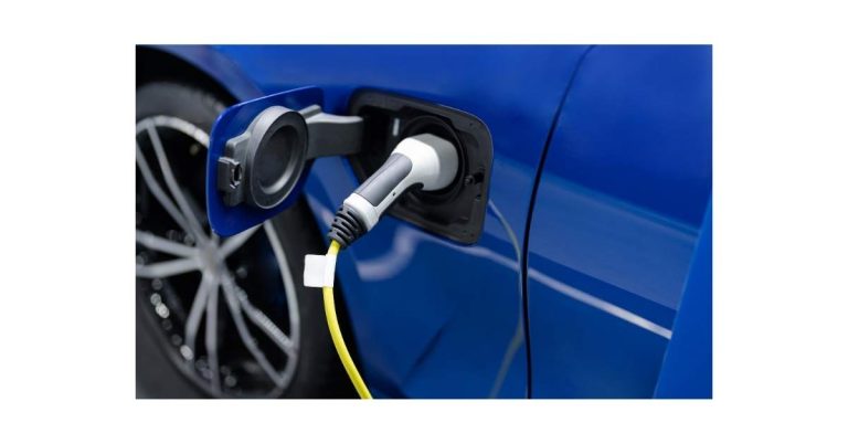 Oils & Fluids Explained: The Complete Guide to Engine Protection and Vehicle Longevity